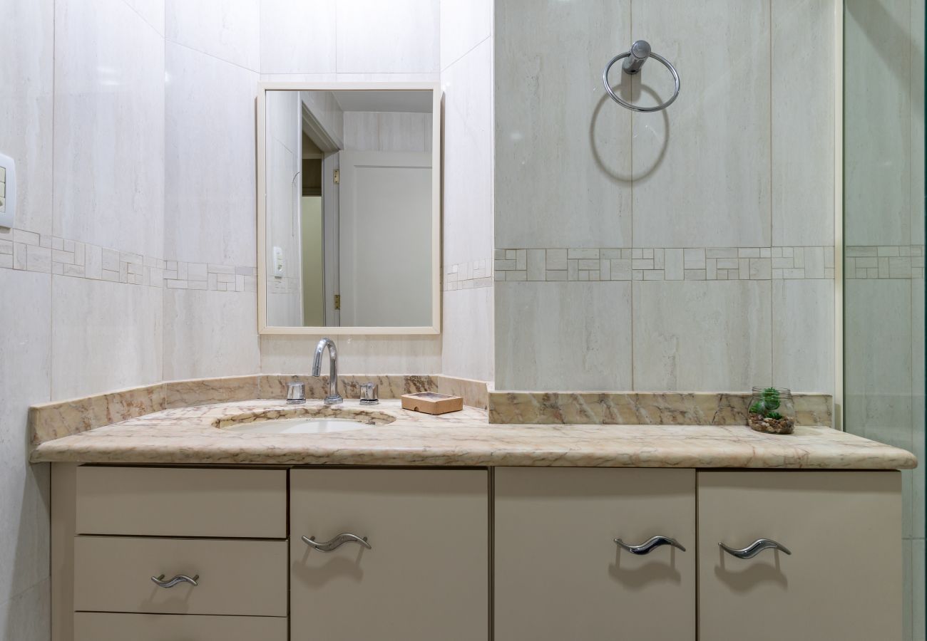 Apartamento em Rio de Janeiro - A303 (Zona2) Apartamento em Rio de Janeiro - A303 (Zona2)
