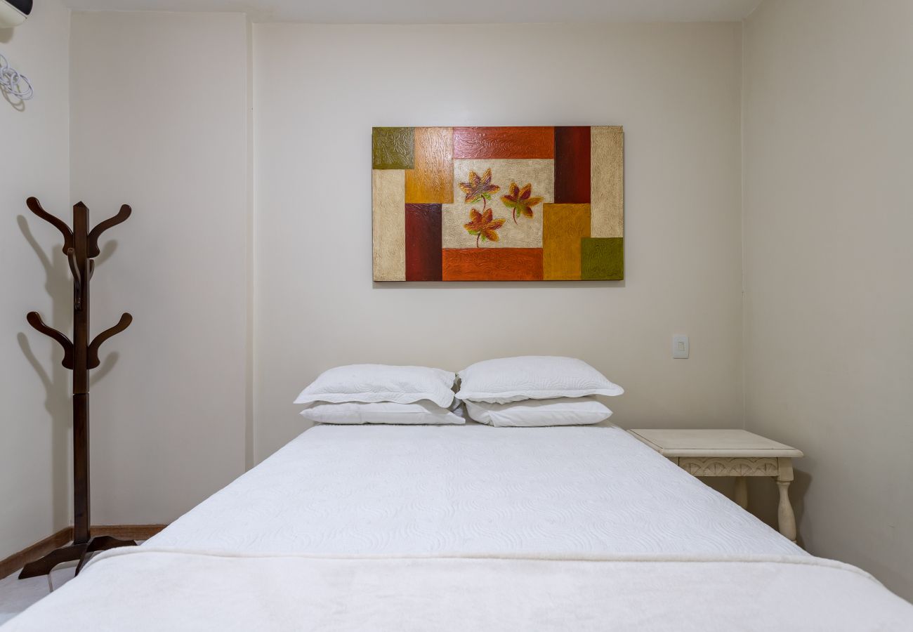 Apartamento em Rio de Janeiro - A303 (Zona2) Apartamento em Rio de Janeiro - A303 (Zona2)