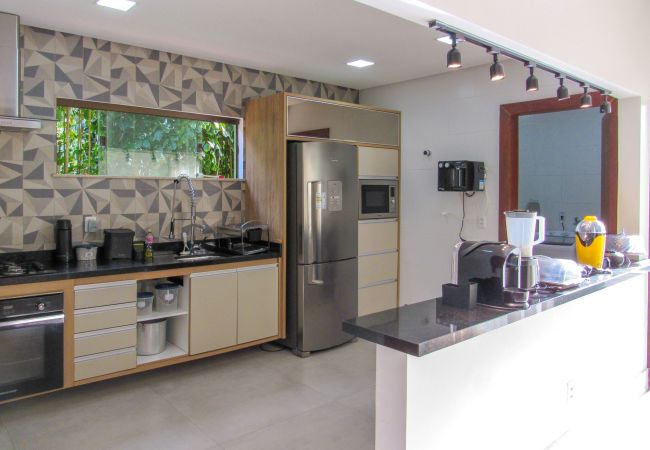 Casa em Camaçari - Casa c ótima infraestrutura e piscina, Camaçari/BA Casa em Camaçari - Casa c ótima infraestrutura e piscina, Camaçari/BA