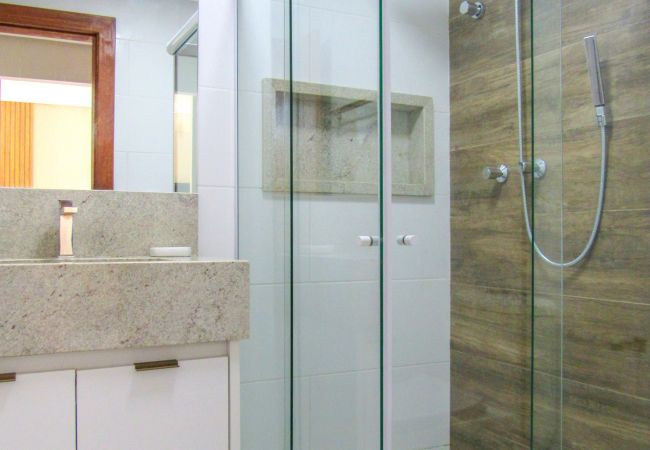 Casa em Camaçari - Casa c ótima infraestrutura e piscina, Camaçari/BA Casa em Camaçari - Casa c ótima infraestrutura e piscina, Camaçari/BA