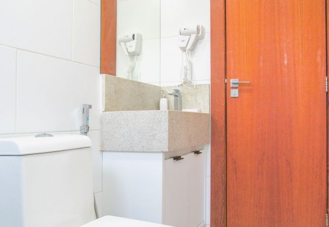 Casa em Camaçari - Casa c ótima infraestrutura e piscina, Camaçari/BA Casa em Camaçari - Casa c ótima infraestrutura e piscina, Camaçari/BA