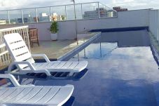 Apartamento em Aracaju - Apto beira-mar c piscina e churrasq em Aracaju/SE