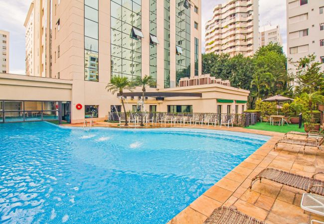 Apartamento em São Paulo - Apartamento c ótima localização em Higienópolis/SP