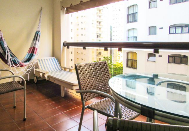 Apartamento em Guarujá - Ótimo Apto a 200m - Praia das Pitangueiras/Guarujá Apartamento em Guarujá - Ótimo Apto a 200m - Praia das Pitangueiras/Guarujá