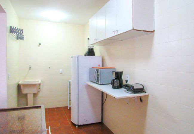 Apartamento em Guarujá - Ótimo Apto a 200m - Praia das Pitangueiras/Guarujá Apartamento em Guarujá - Ótimo Apto a 200m - Praia das Pitangueiras/Guarujá