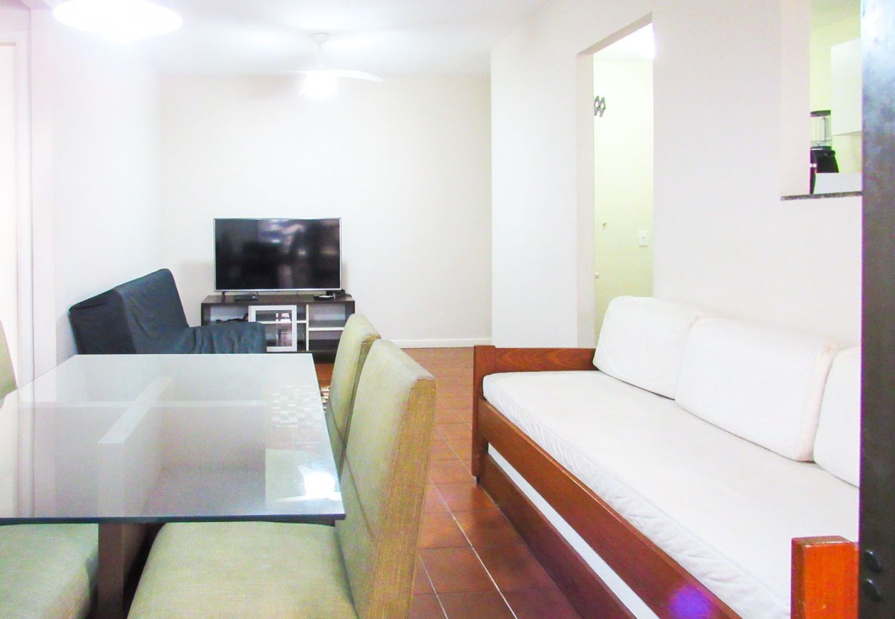 Apartamento em Guarujá - Ótimo Apto a 200m - Praia das Pitangueiras/Guarujá Apartamento em Guarujá - Ótimo Apto a 200m - Praia das Pitangueiras/Guarujá