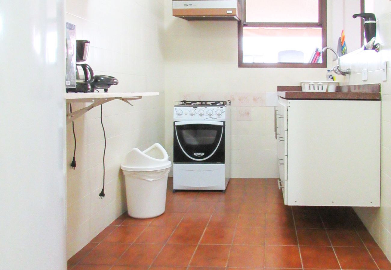 Apartamento em Guarujá - Ótimo Apto a 200m - Praia das Pitangueiras/Guarujá Apartamento em Guarujá - Ótimo Apto a 200m - Praia das Pitangueiras/Guarujá