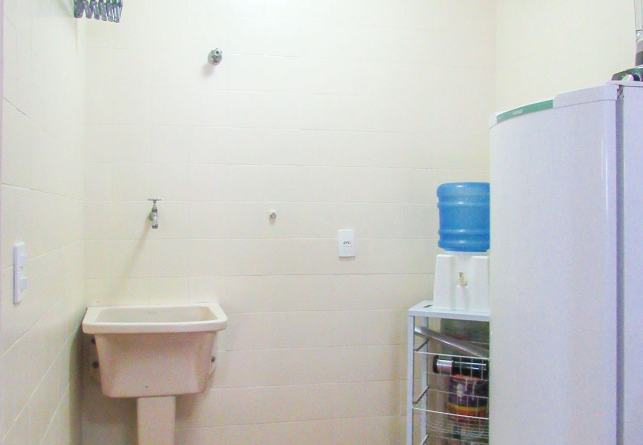 Apartamento em Guarujá - Ótimo Apto a 200m - Praia das Pitangueiras/Guarujá Apartamento em Guarujá - Ótimo Apto a 200m - Praia das Pitangueiras/Guarujá