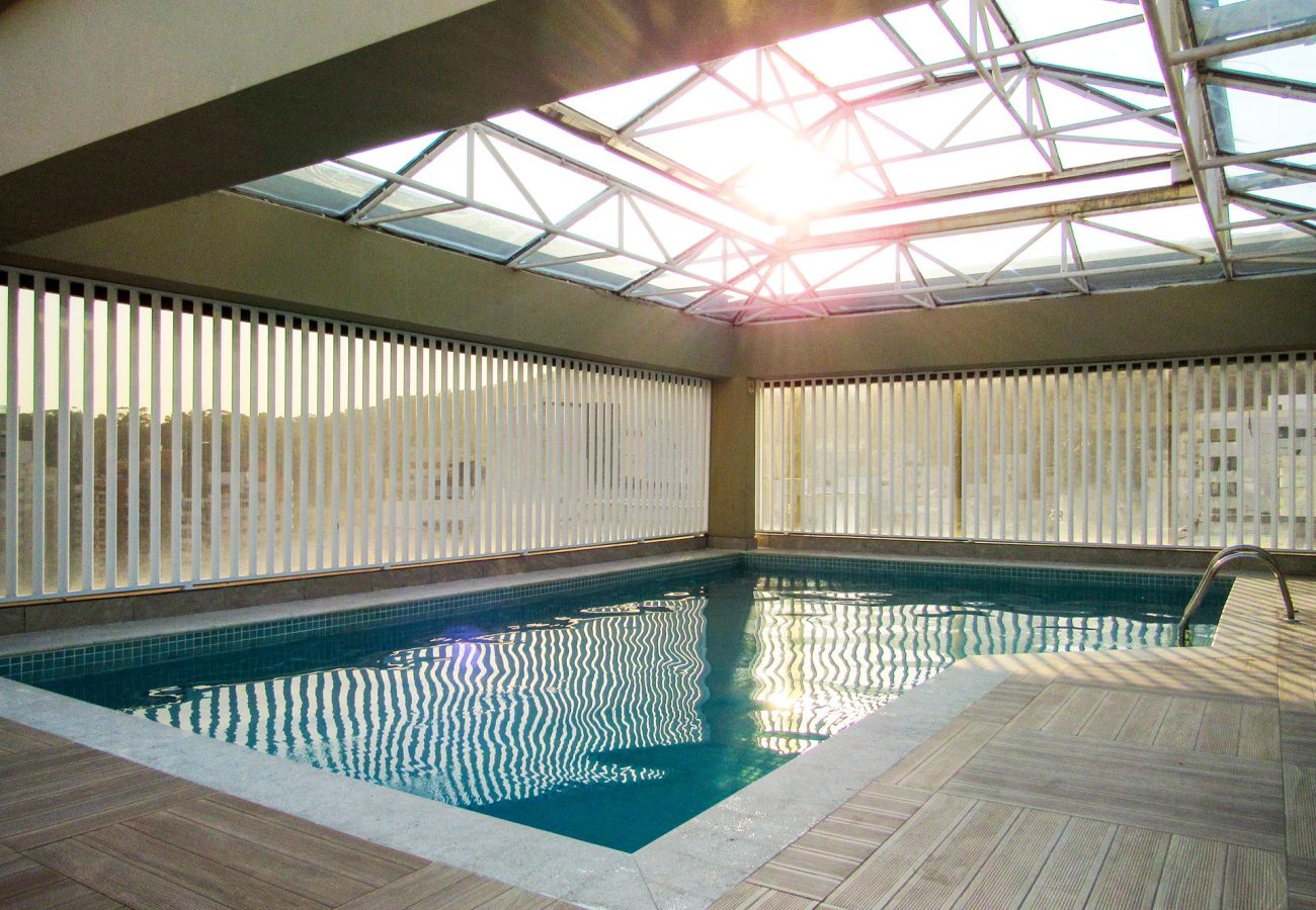 Apartamento em Guarujá - Ótimo Apto a 200m - Praia das Pitangueiras/Guarujá Apartamento em Guarujá - Ótimo Apto a 200m - Praia das Pitangueiras/Guarujá