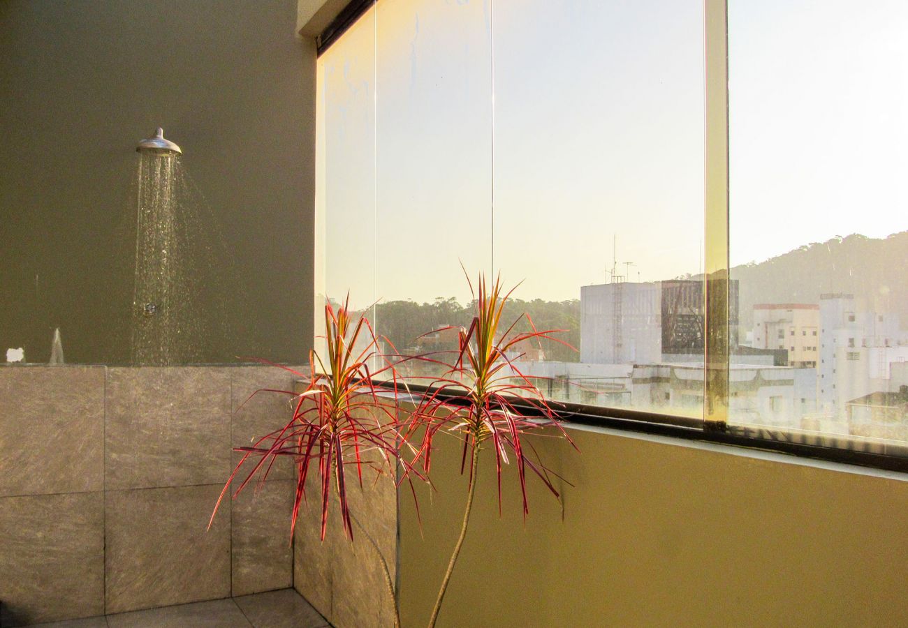 Apartamento em Guarujá - Ótimo Apto a 200m - Praia das Pitangueiras/Guarujá Apartamento em Guarujá - Ótimo Apto a 200m - Praia das Pitangueiras/Guarujá