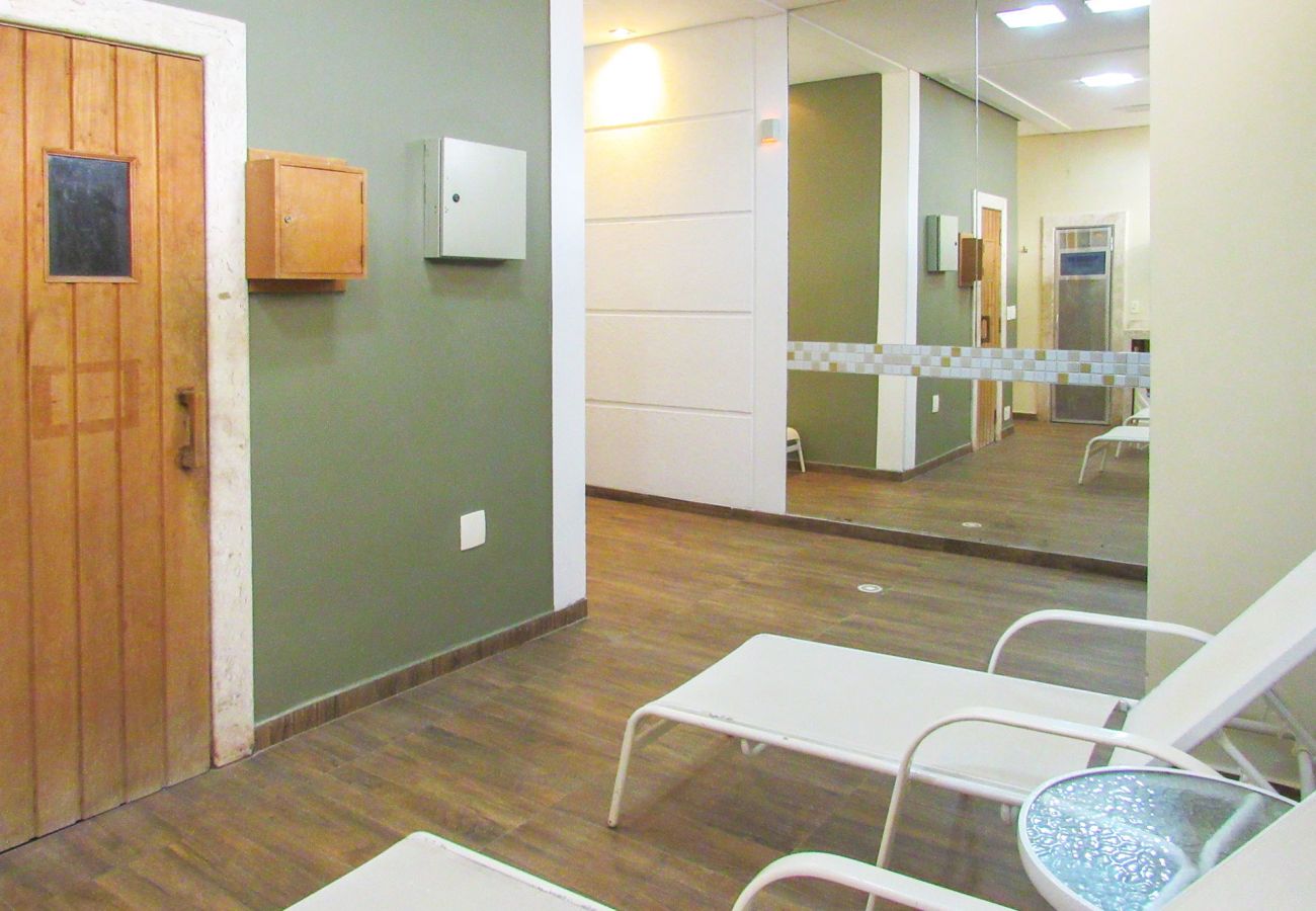 Apartamento em Guarujá - Ótimo Apto a 200m - Praia das Pitangueiras/Guarujá Apartamento em Guarujá - Ótimo Apto a 200m - Praia das Pitangueiras/Guarujá