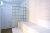 Apartamento em Guarujá - Apto c/ Piscina e Sauna | 200m Praia Pitangueiras