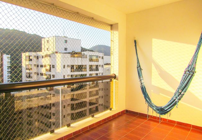 Apartamento em Guarujá - Apto a 200 m da Praia das Pitangueiras-Guarujá/SP Apartamento em Guarujá - Apto a 200 m da Praia das Pitangueiras-Guarujá/SP
