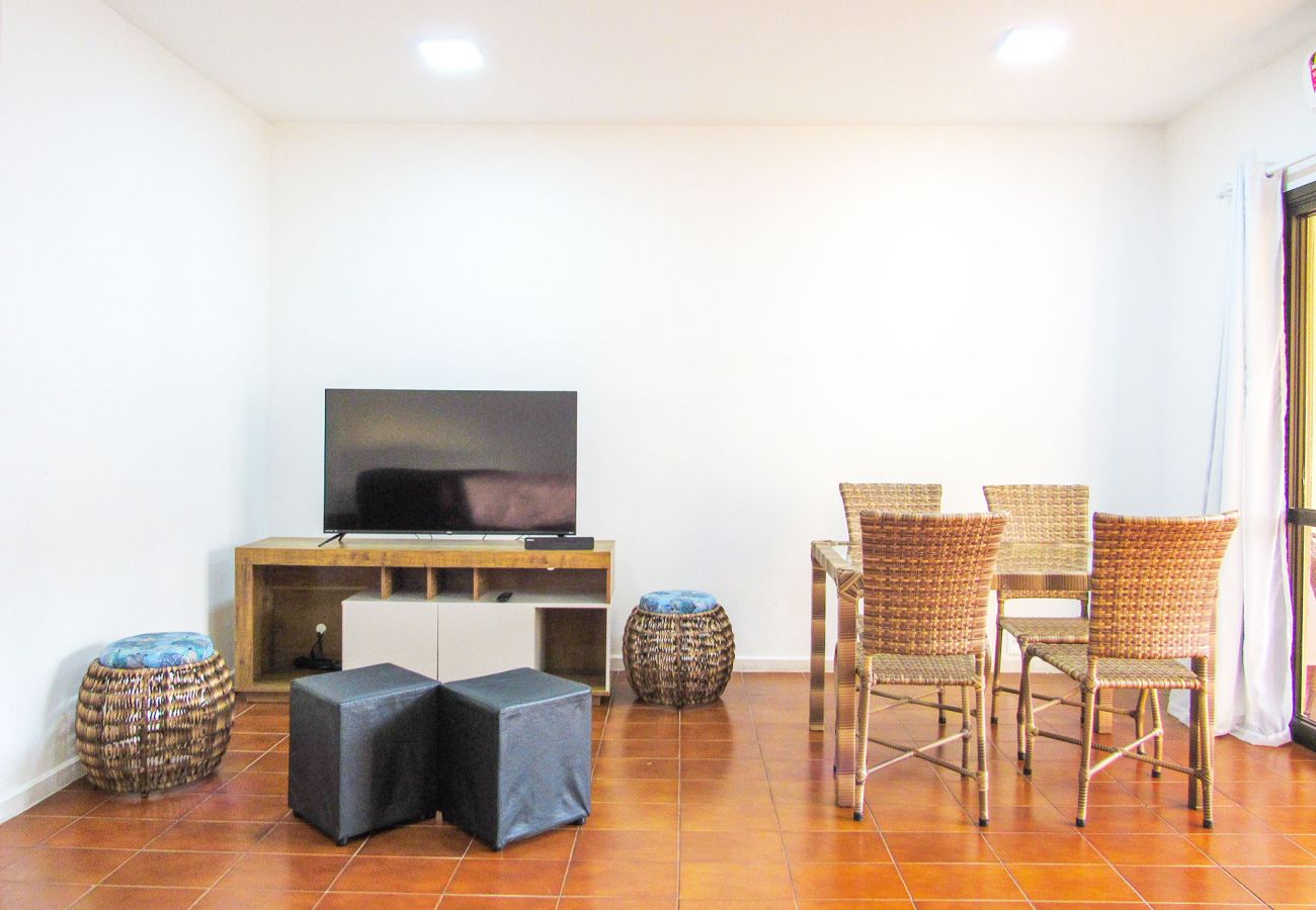 Apartamento em Guarujá - Apto a 200 m da Praia das Pitangueiras-Guarujá/SP Apartamento em Guarujá - Apto a 200 m da Praia das Pitangueiras-Guarujá/SP
