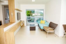 Apartamento em Bertioga - NOVO: Apto com Wi-Fi a 60m da Praia de Bertioga/SP