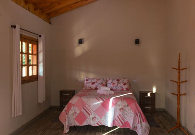 Apartamento em Sapucaí-Mirim - Aconchegante chalé com Wi-Fi em Sapucaí Mirim/MG Apartamento em Sapucaí-Mirim - Aconchegante chalé com Wi-Fi em Sapucaí Mirim/MG