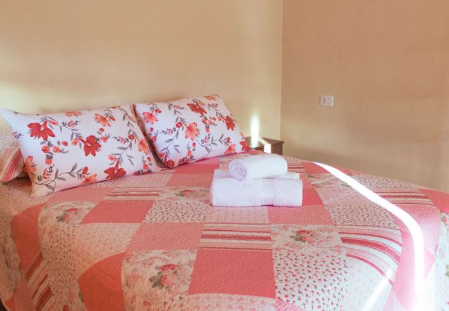 Apartamento em Sapucaí-Mirim - Aconchegante chalé com Wi-Fi em Sapucaí Mirim/MG Apartamento em Sapucaí-Mirim - Aconchegante chalé com Wi-Fi em Sapucaí Mirim/MG
