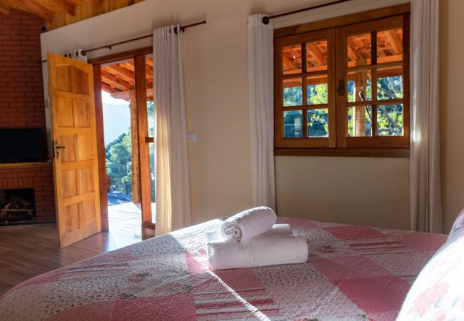 Apartamento em Sapucaí-Mirim - Aconchegante chalé com Wi-Fi em Sapucaí Mirim/MG Apartamento em Sapucaí-Mirim - Aconchegante chalé com Wi-Fi em Sapucaí Mirim/MG
