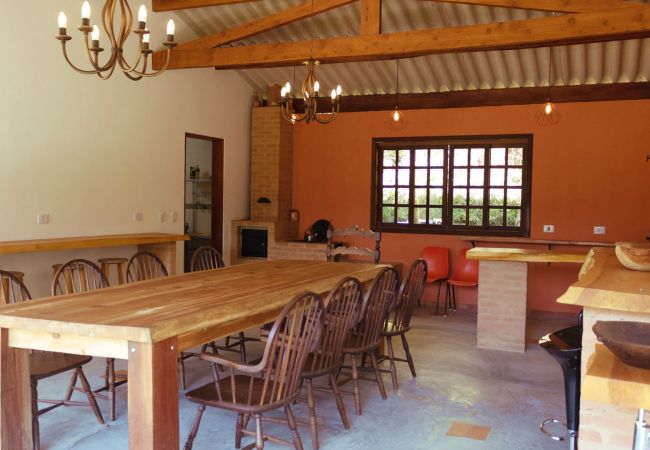 Casa em Piranguçu - Linda Casa de campo c lazer próx Camp.do Jordão/SP Casa em Piranguçu - Linda Casa de campo c lazer próx Camp.do Jordão/SP