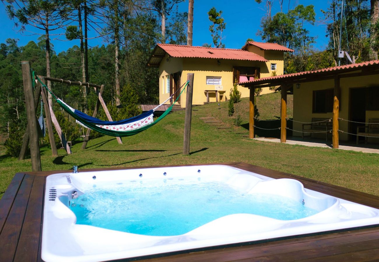 Casa em Piranguçu - Linda Casa de campo c lazer próx Camp.do Jordão/SP Casa em Piranguçu - Linda Casa de campo c lazer próx Camp.do Jordão/SP