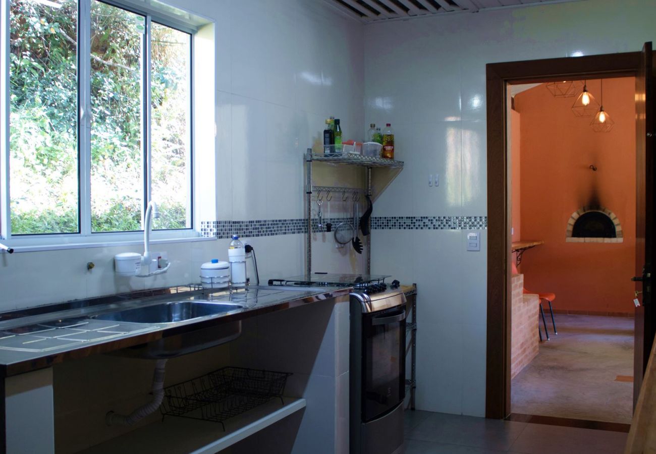 Casa em Piranguçu - Linda Casa de campo c lazer próx Camp.do Jordão/SP Casa em Piranguçu - Linda Casa de campo c lazer próx Camp.do Jordão/SP