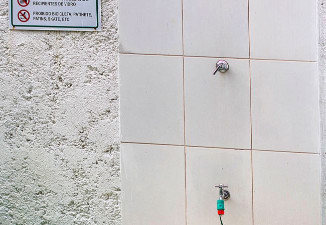 Apartamento em Ubatuba - Incrível Apto com piscina e churrasq em Ubatuba/SP Apartamento em Ubatuba - Incrível Apto com piscina e churrasq em Ubatuba/SP