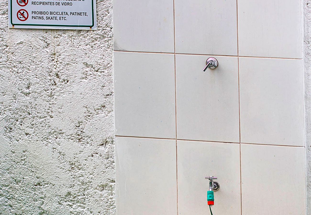 Apartamento em Ubatuba - Incrível Apto com piscina e churrasq em Ubatuba/SP Apartamento em Ubatuba - Incrível Apto com piscina e churrasq em Ubatuba/SP