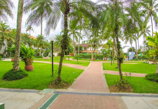 Apartamento em Ubatuba - Loft a 220m da Praia das Toninhas em Ubatuba/SP Apartamento em Ubatuba - Loft a 220m da Praia das Toninhas em Ubatuba/SP