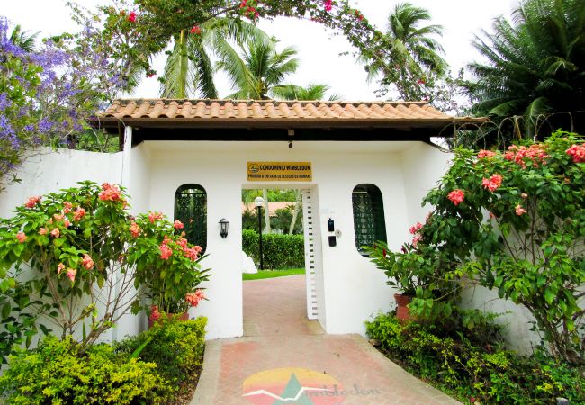 Apartamento em Ubatuba - Loft a 220m da Praia das Toninhas em Ubatuba/SP Apartamento em Ubatuba - Loft a 220m da Praia das Toninhas em Ubatuba/SP