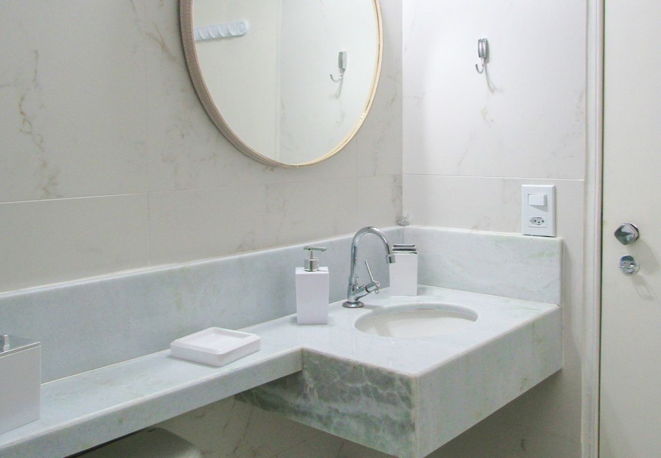 Apartamento em Ubatuba - Loft a 220m da Praia das Toninhas em Ubatuba/SP Apartamento em Ubatuba - Loft a 220m da Praia das Toninhas em Ubatuba/SP