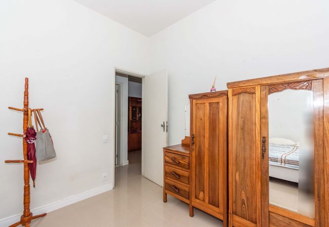 Apartamento em Rio de Janeiro - Apto com WiFi e ótima localização, Laranjeiras/RJ Apartamento em Rio de Janeiro - Apto com WiFi e ótima localização, Laranjeiras/RJ