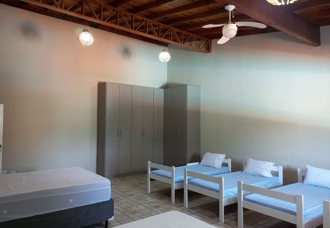 Casa em Jarinu - Chácara com lazer e piscina climatizada Jarinu/SP Casa em Jarinu - Chácara com lazer e piscina climatizada Jarinu/SP