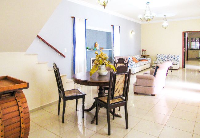 Casa em Mairiporã - Casa de campo c piscina e lazer em Mairiporã Casa em Mairiporã - Casa de campo c piscina e lazer em Mairiporã