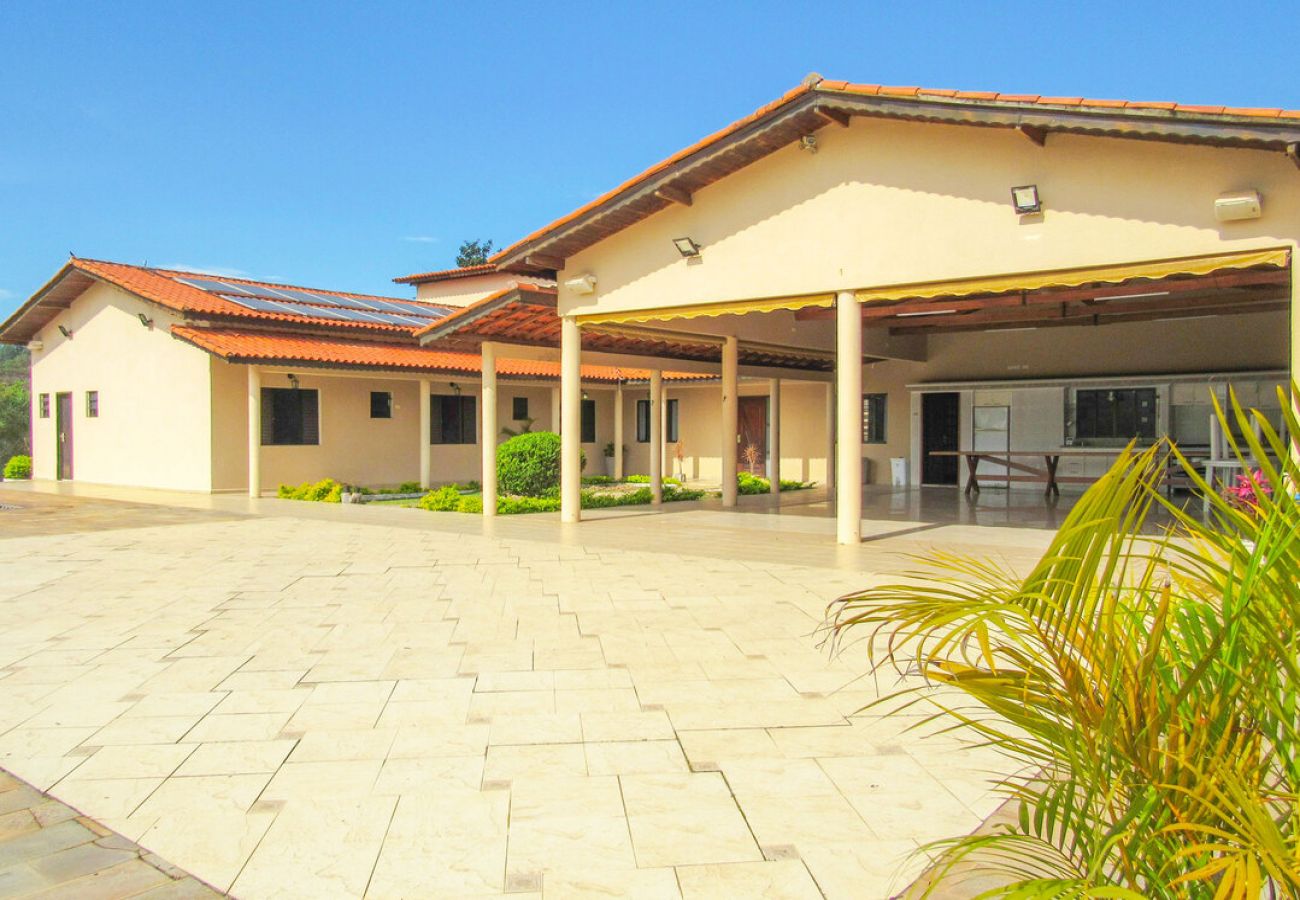 Casa em Mairiporã - Casa de campo c piscina e lazer em Mairiporã Casa em Mairiporã - Casa de campo c piscina e lazer em Mairiporã