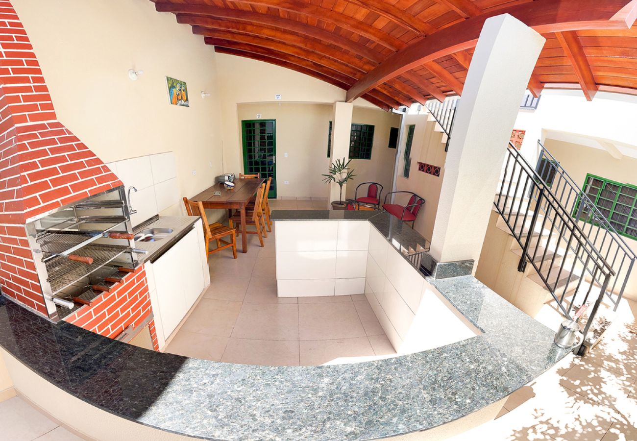 Apartamento em Campo Grande - Apto c Churrasqueira próx do Centro- Campo Grande
