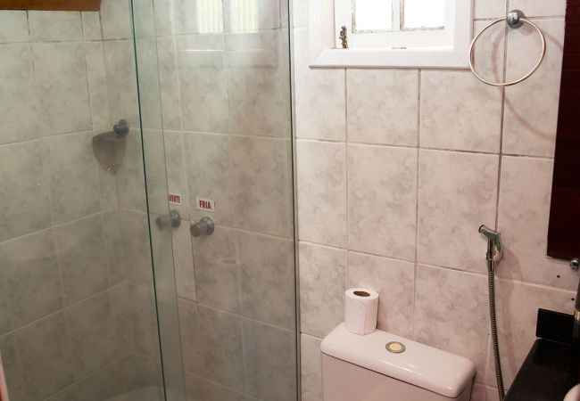 Chalé em Domingos Martins - Chalé com ótima localização em Domingos Martins/ES Chalé em Domingos Martins - Chalé com ótima localização em Domingos Martins/ES