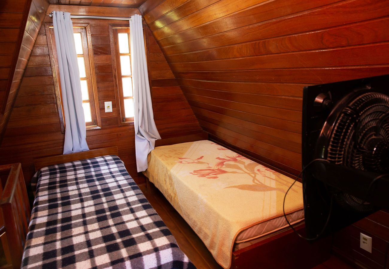 Chalé em Domingos Martins - Chalé com ótima localização em Domingos Martins/ES Chalé em Domingos Martins - Chalé com ótima localização em Domingos Martins/ES