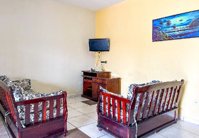 Casa em Praia Grande - Casa c churrasqueira próx à Praia Jardim Real/SP Casa em Praia Grande - Casa c churrasqueira próx à Praia Jardim Real/SP