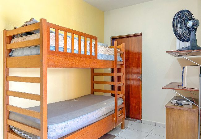 Casa em Praia Grande - Casa c churrasqueira próx à Praia Jardim Real/SP Casa em Praia Grande - Casa c churrasqueira próx à Praia Jardim Real/SP