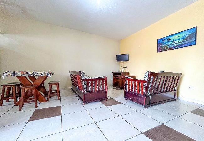 Casa em Praia Grande - Casa c churrasqueira próx à Praia Jardim Real/SP Casa em Praia Grande - Casa c churrasqueira próx à Praia Jardim Real/SP