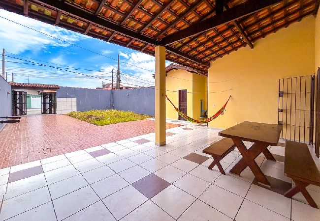 Casa em Praia Grande - Casa c churrasqueira próx à Praia Jardim Real/SP Casa em Praia Grande - Casa c churrasqueira próx à Praia Jardim Real/SP