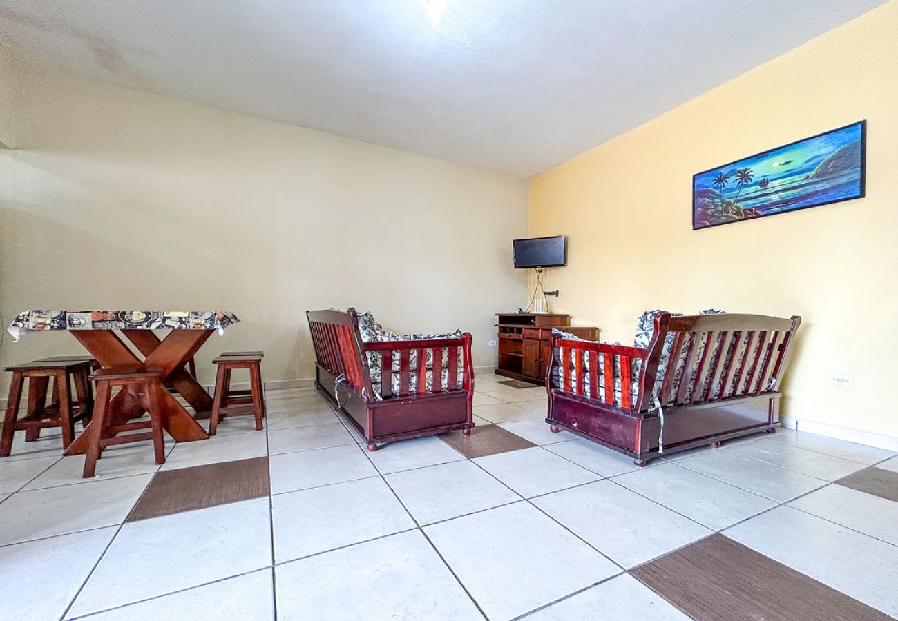 Casa em Praia Grande - Casa c churrasqueira próx à Praia Jardim Real/SP Casa em Praia Grande - Casa c churrasqueira próx à Praia Jardim Real/SP