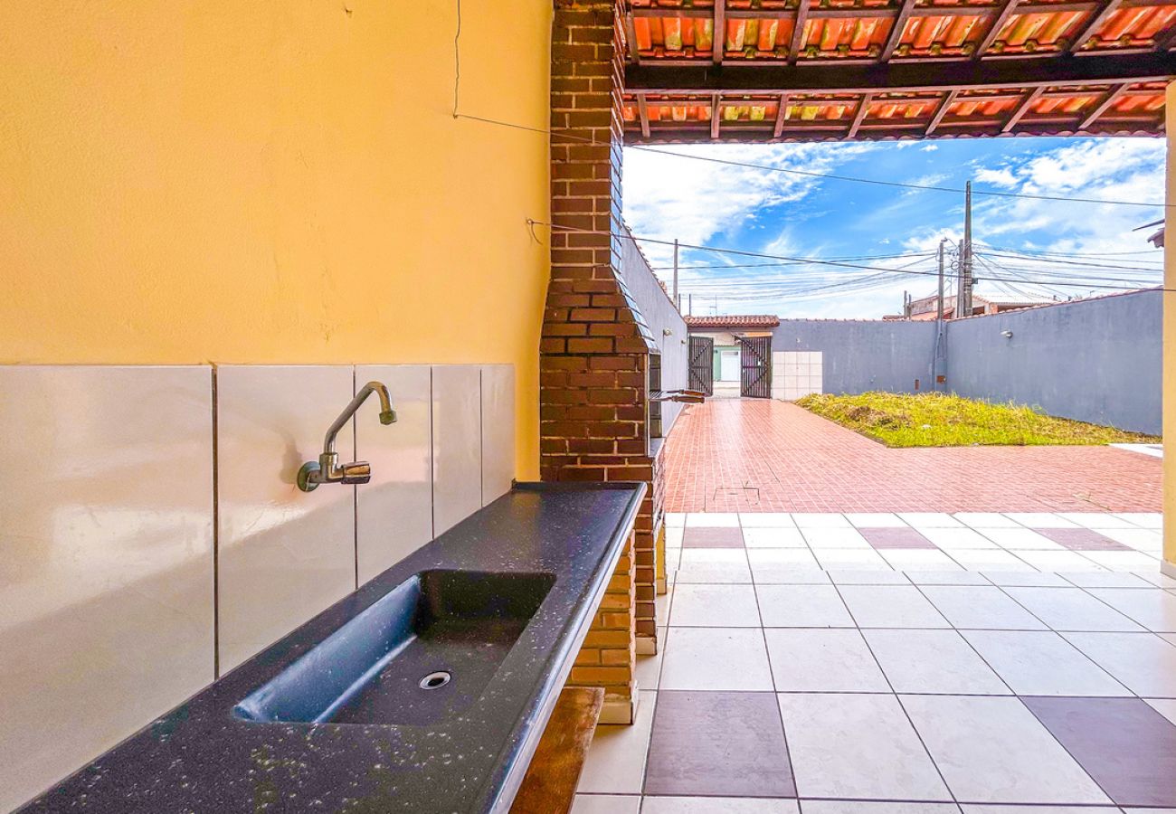 Casa em Praia Grande - Casa c churrasqueira próx à Praia Jardim Real/SP Casa em Praia Grande - Casa c churrasqueira próx à Praia Jardim Real/SP