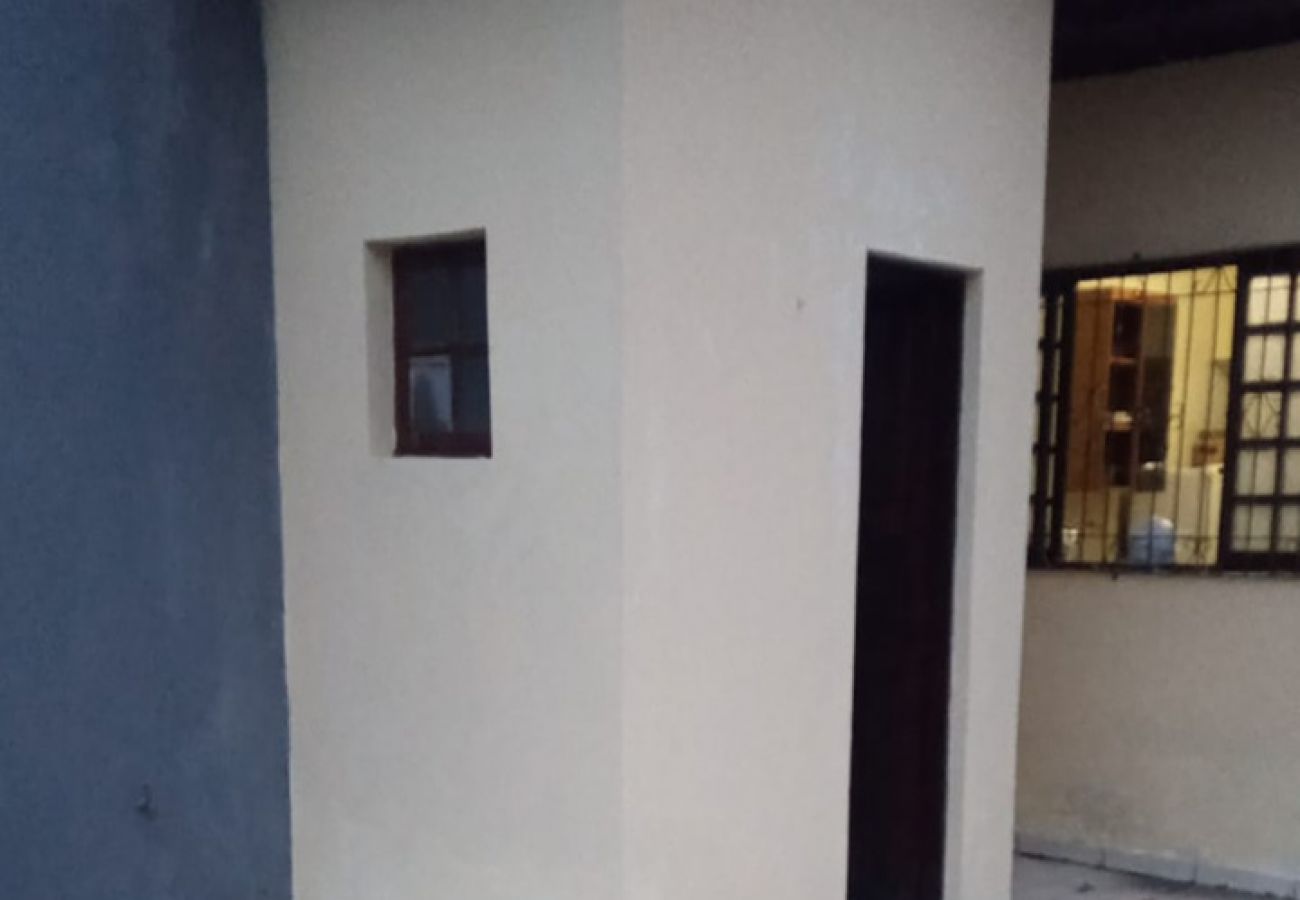 Casa em Praia Grande - Casa c churrasqueira próx à Praia Jardim Real/SP Casa em Praia Grande - Casa c churrasqueira próx à Praia Jardim Real/SP