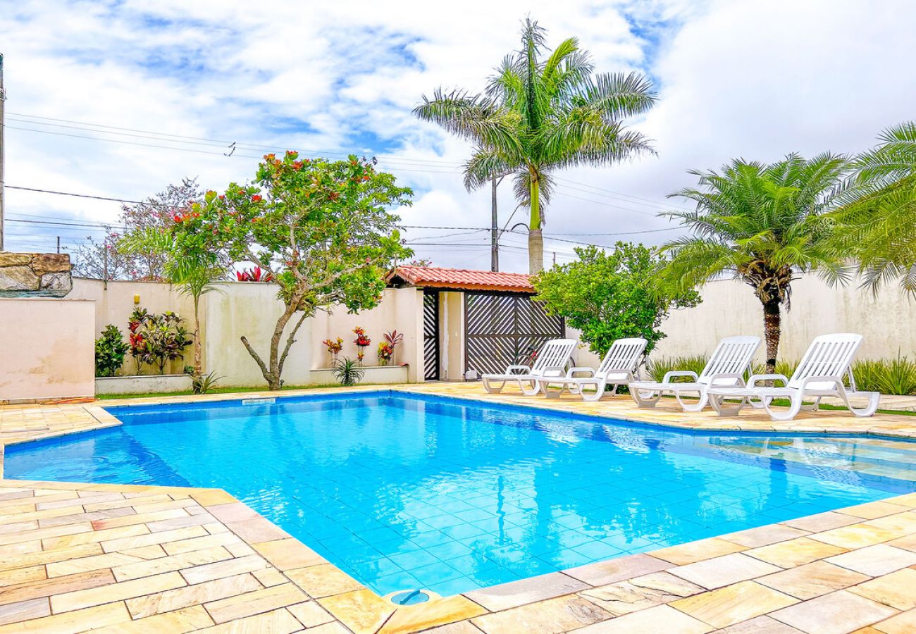 Casa em Itanhaém - Casa com churrasqueira e piscina em Itanhaém Casa em Itanhaém - Casa com churrasqueira e piscina em Itanhaém