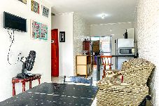 Apartamento em Itanhaém - Kitnet com WiFi, piscina e churrasq em Itanhaém/SP