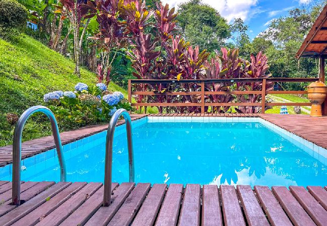 Chalé em Lumiar - Chalé com localização privilegiada em Lumiar/RJ Chalé em Lumiar - Chalé com localização privilegiada em Lumiar/RJ