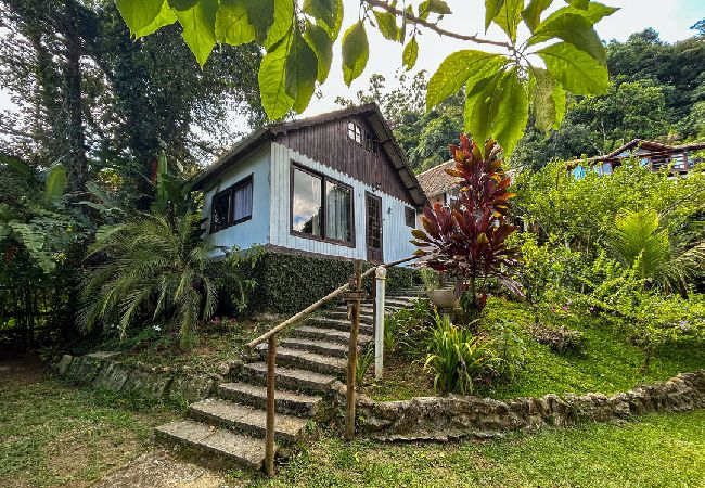 Chalé em Lumiar - Chalé com localização privilegiada em Lumiar/RJ Chalé em Lumiar - Chalé com localização privilegiada em Lumiar/RJ