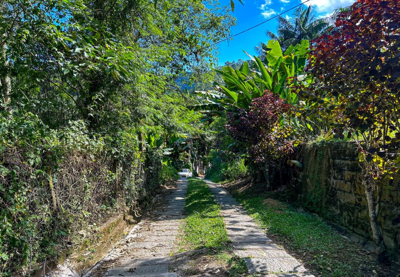 Chalé em Lumiar - Chalé com localização privilegiada em Lumiar/RJ Chalé em Lumiar - Chalé com localização privilegiada em Lumiar/RJ