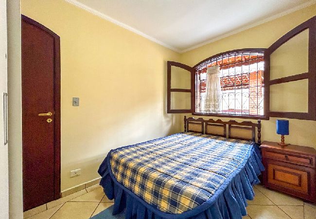 Casa em Atibaia - Chácara elegante com piscina e lazer em Atibaia/SP Casa em Atibaia - Chácara elegante com piscina e lazer em Atibaia/SP